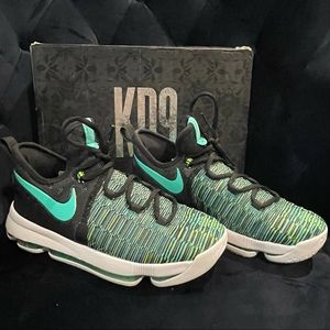 Like New NikeZoom KD 9 Birds of Paradise